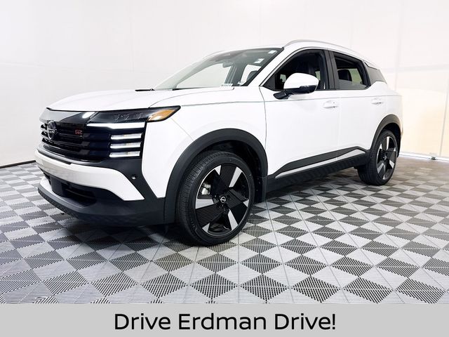Used 2025 Nissan Kicks SUV