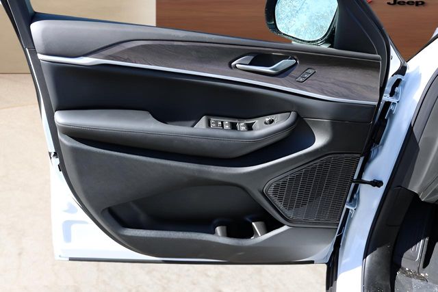 New Car 2025 Jeep Grand Cherokee  Limited For Sale Under $50,000 In Austin, Texas