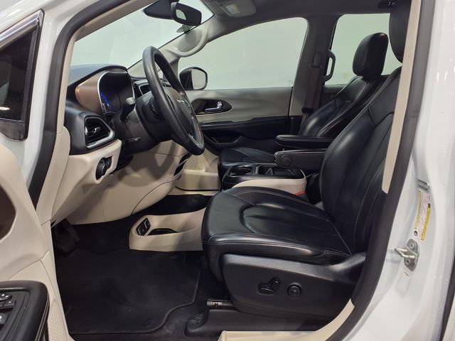 2020 Chrysler Voyager LXI - 11