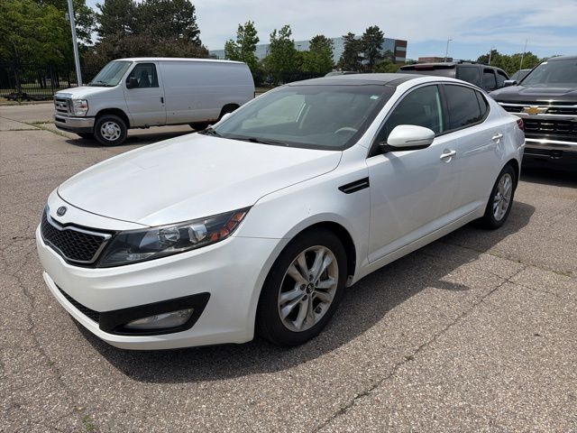 Snow White Pearl 2011 Kia Optima EX Turbo Sedan Front-Wheel Drive 6-Speed Automatic