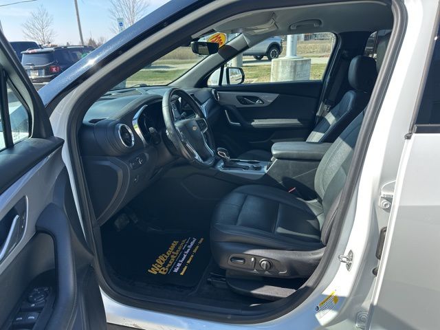 2021 Chevrolet Blazer LT - Summit White exterior view 9