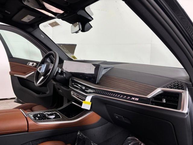 New 2026 Black BMW xDrive50e image 17
