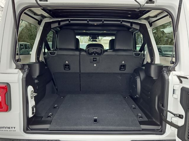 New 2026 White/off-white Jeep Sahara image 25