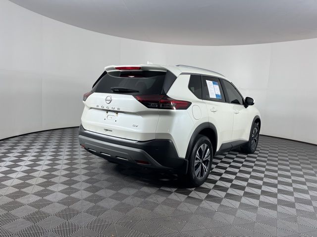 2023 Pearl White Tricoat Nissan Rogue SV FWD SUV