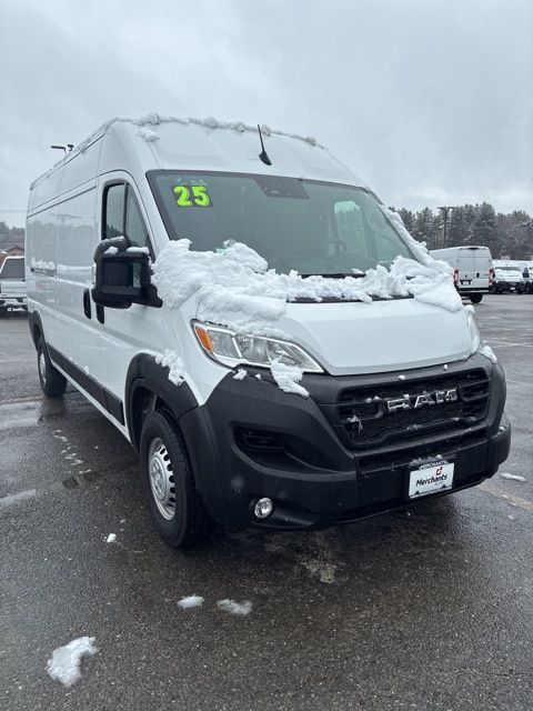 Bright White Clearcoat 2025 RAM ProMaster 2500 Tradesman 159 High Roof Cargo Van FWD Van Front-Wheel Drive 9-Speed Automatic