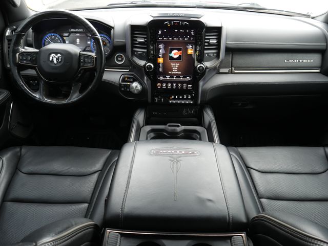 View vehicle photo 7