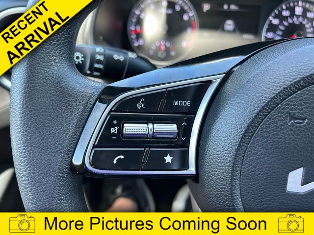2022 Kia Forte LXS photo