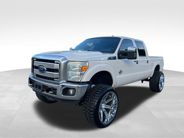 2014 White Platinum Clearcoat Metallic Ford F-250SD Platinum 4X4 Truck