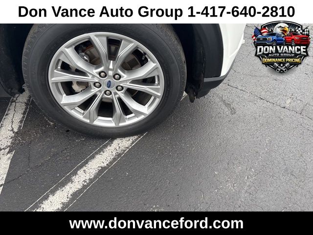 Star White Metallic Tri-Coat 2023 Ford Explorer Limited AWD SUV / Crossover All-Wheel Drive Automatic