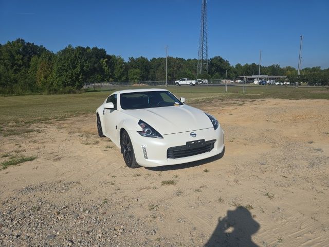 Used 2020 White Nissan Base image 13