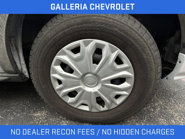 View vehicle photo 4