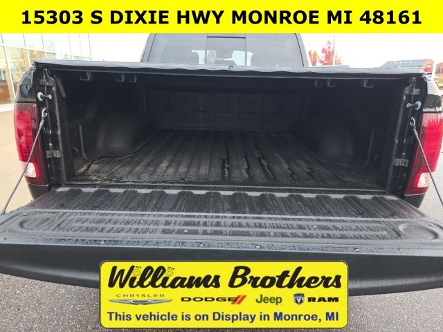 2017 Ram 1500 Night - Brilliant Black Crystal Pearlcoat exterior view 10