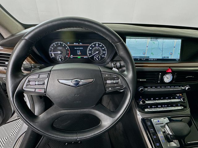 Thumbnail: 2017 Genesis G90 - 11