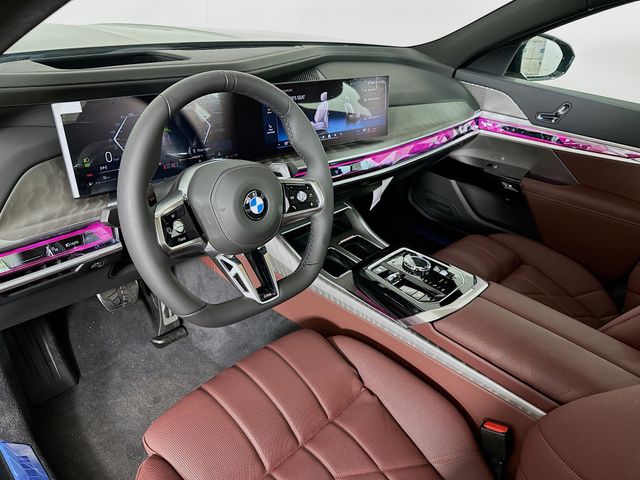 2025 BMW 7 Series 740i xDrive 9