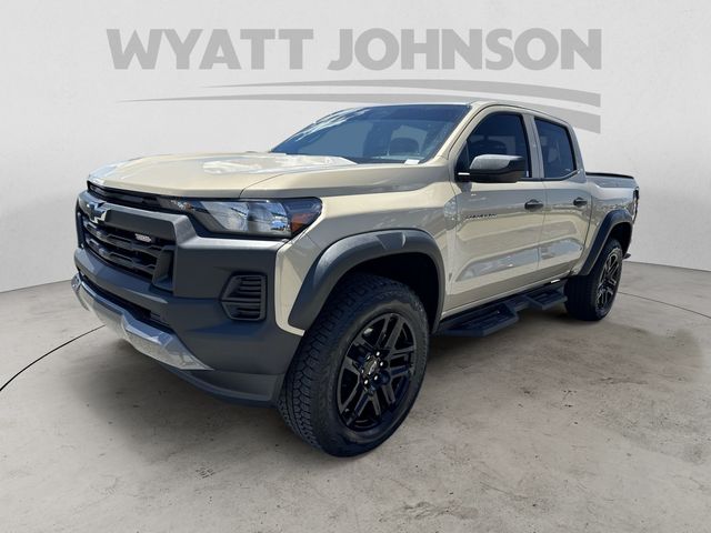 2023 Chevrolet Colorado 4WD Trail Boss Crew Cab Short Box's photo