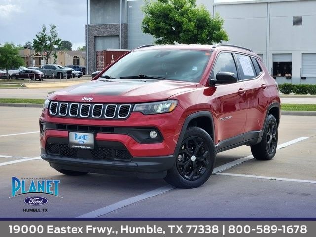 Red Hot Pearlcoat 2024 Jeep Compass Latitude 4WD SUV / Crossover Four-Wheel Drive 8-Speed Automatic