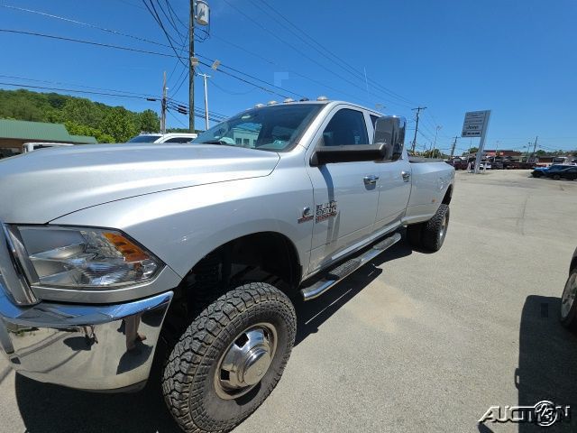 Bright Silver Clearcoat Metallic 2018 RAM 3500 Tradesman Crew Cab LB DRW 4WD Pickup Truck Four-Wheel Drive 6-Speed Automatic