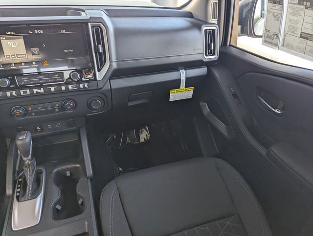 2025 Nissan Frontier SV photo