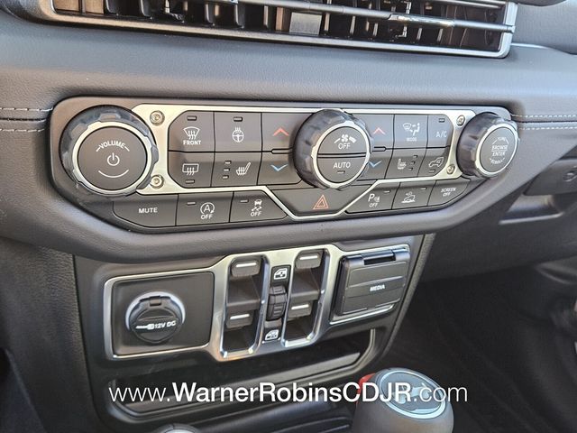 New 2026 White Jeep Sahara image 21