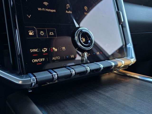 2026 GMC Acadia Denali Ultimate AWD