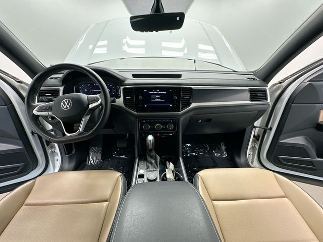 2023 Volkswagen Atlas Cross Sport 3.6L V6 SE w/Technology White at Sutliff Volkswagen