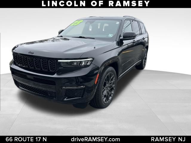 Diamond Black Crystal Pearlcoat 2023 Jeep Grand Cherokee L SUV / Crossover Four-Wheel Drive 8-Speed Automatic