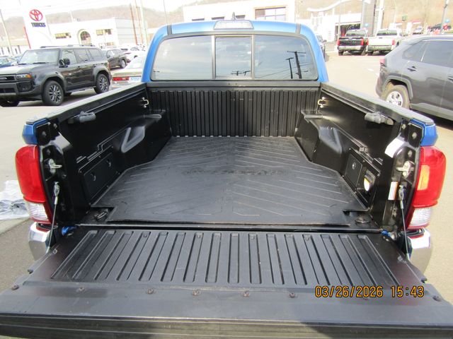 used 2016 Toyota Tacoma car