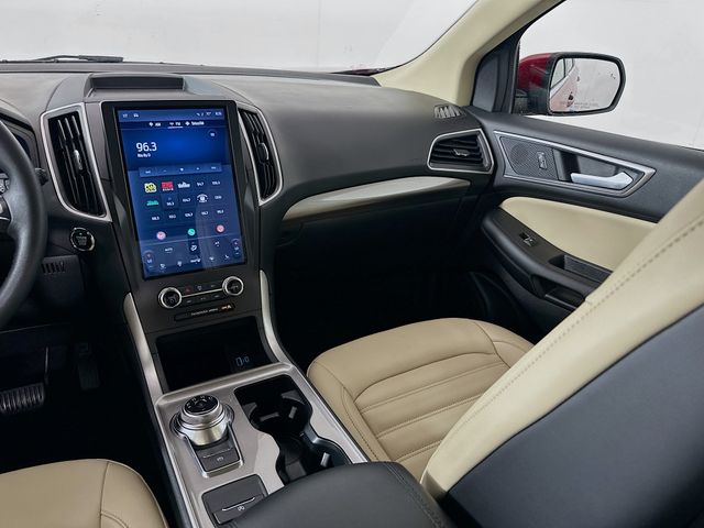 Thumbnail: 2024 Ford Edge - 22