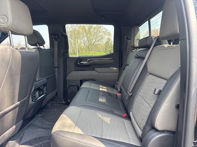 Used 2022 Black Chevrolet ZR2 image 14