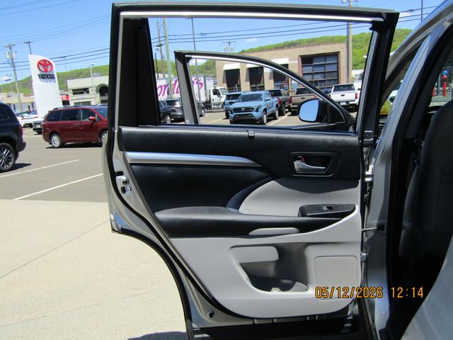 used 2019 Toyota Highlander car, priced at $25,499