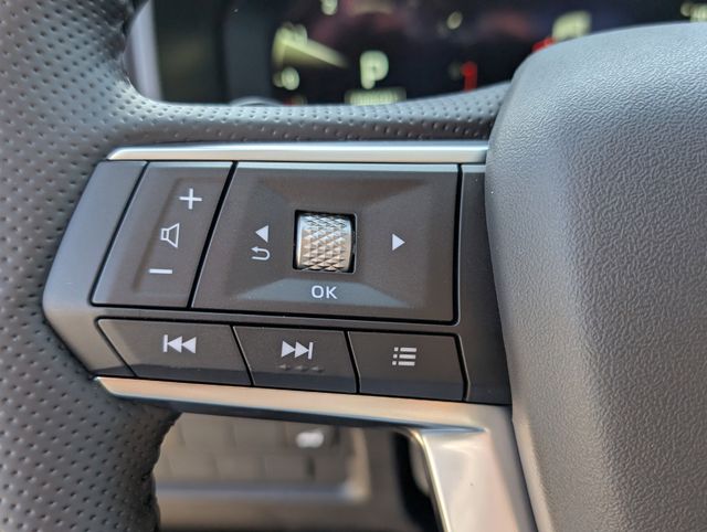 New 2026 Black Mitsubishi SE image 16