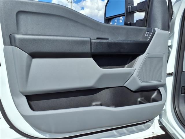 2025 Ford F-350SD XL photo