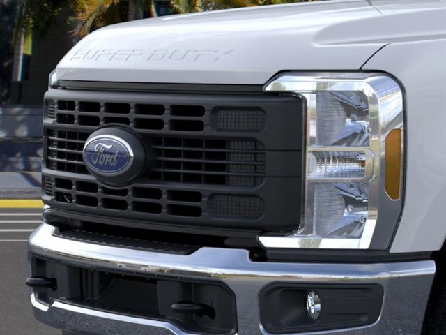 2025 Ford F-350SD XL photo