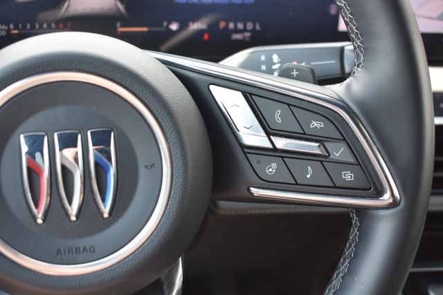Used 2025 Buick Enclave SUV