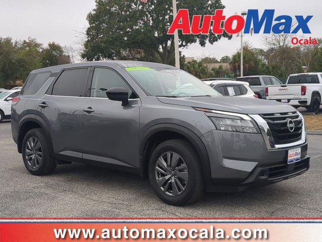 2025 Nissan Pathfinder S 4WD