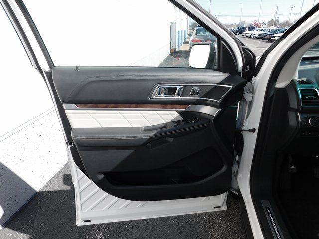 Used 2016 Ford Explorer Platinum 4D Sport Utility