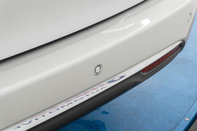 Used 2024 Chrysler Pacifica Van