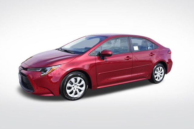 2026 Toyota Corolla LE's photo