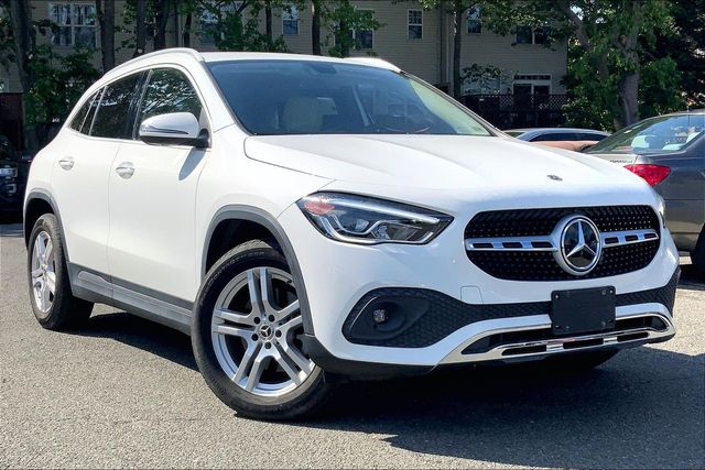 Polar White 2021 Mercedes-Benz GLA 250 4MATIC SUV / Crossover All-Wheel Drive 8-Speed Dual Clutch