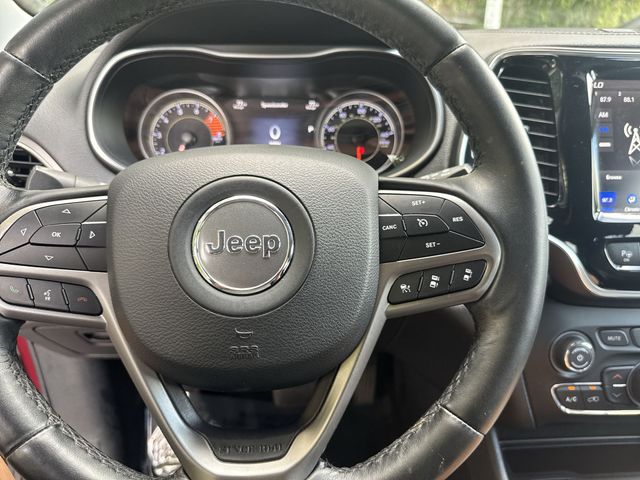 Used 2019 Red Jeep Limited image 18