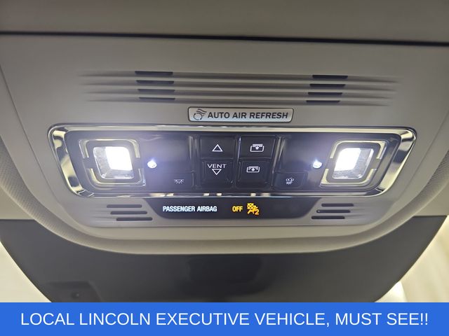 Used 2025 Blue Lincoln Reserve image 24
