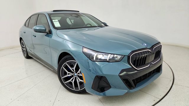 Cape York Green Metallic 2026 BMW i5 xDrive40 Sedan All-Wheel Drive Automatic