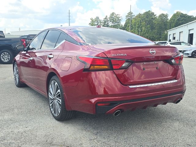 2023 Nissan Altima 2.5 SL:B01854