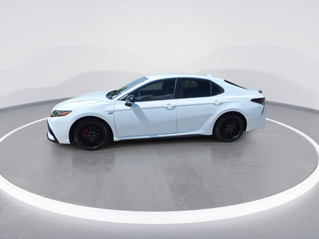 Used 2023 Ice Toyota SE image 5