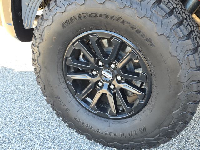 2025 Ford F-150 Raptor:167164A