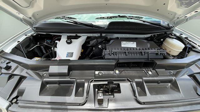 Used 2025 White Chevrolet Work Van image 31
