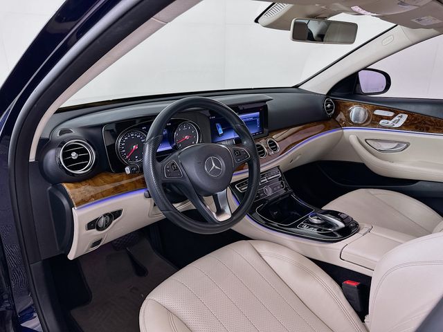 Thumbnail: 2018 Mercedes-Benz E-Class - 9