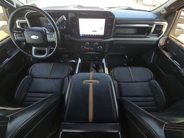 2024 Ford F-250SD Platinum:168065A2