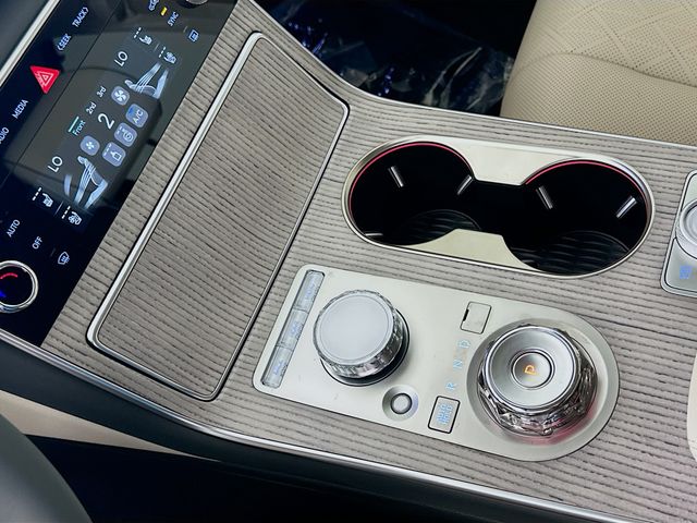 Thumbnail: 2026 Genesis GV80 - 15