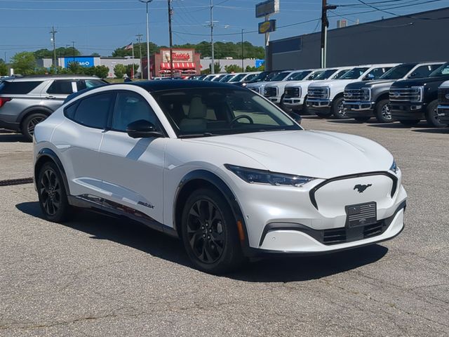 Used 2023 White Ford Premium image 15